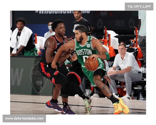 呼和浩特赛区MMA单元:74公斤级无打分裁判规则比赛悬念留至最后