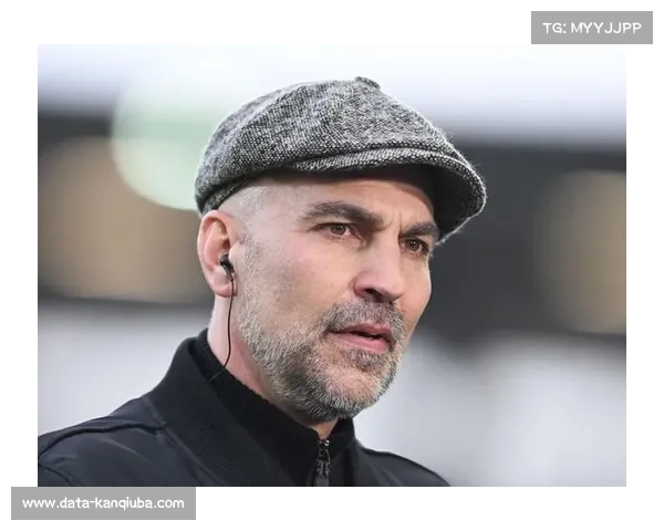 孔帕尼谈门将乌尔比希：潜力巨大未来可期